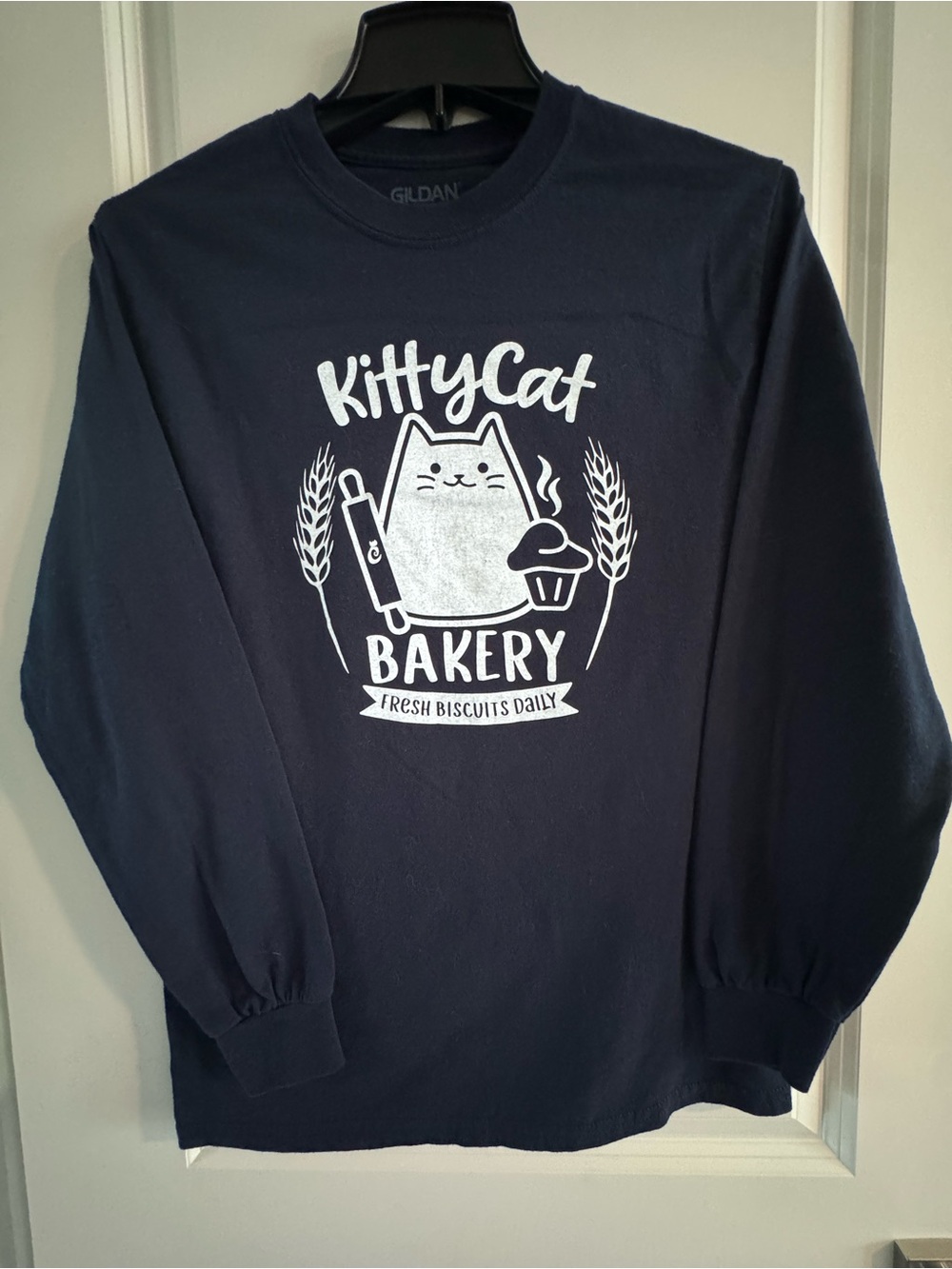 Fresh Biscuits Daily 🐱